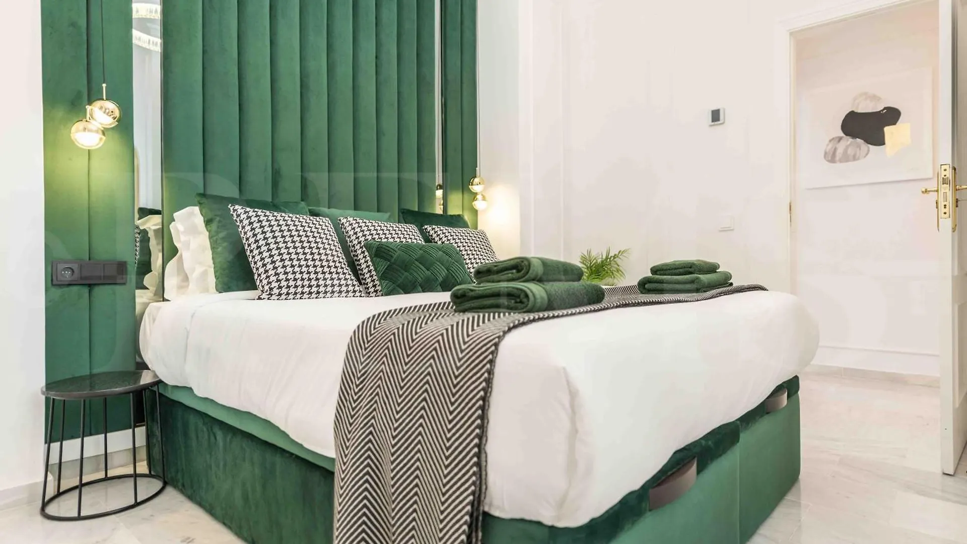 Deluxe Apartment - Historic Center By Rems Malaga